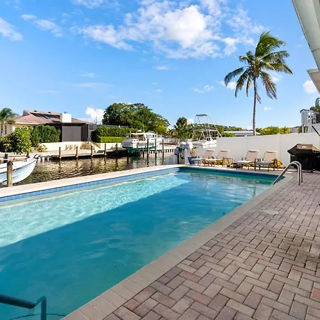 Casa Di Amici - Canal & Pool Home Close To Ami!